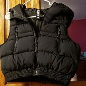 Gymshark puffer vest in black